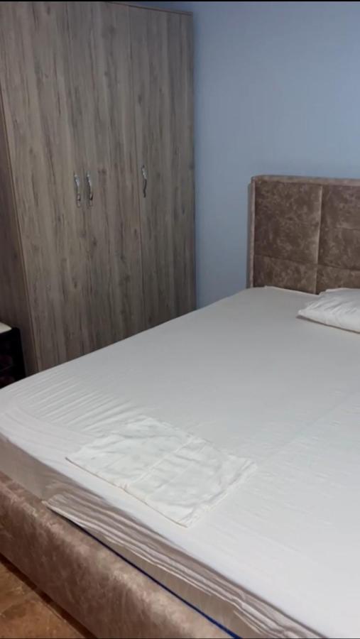 Guest House Andersoni Dhoma Plazhi Andersoni Shen Ded Gjoni Exteriör bild